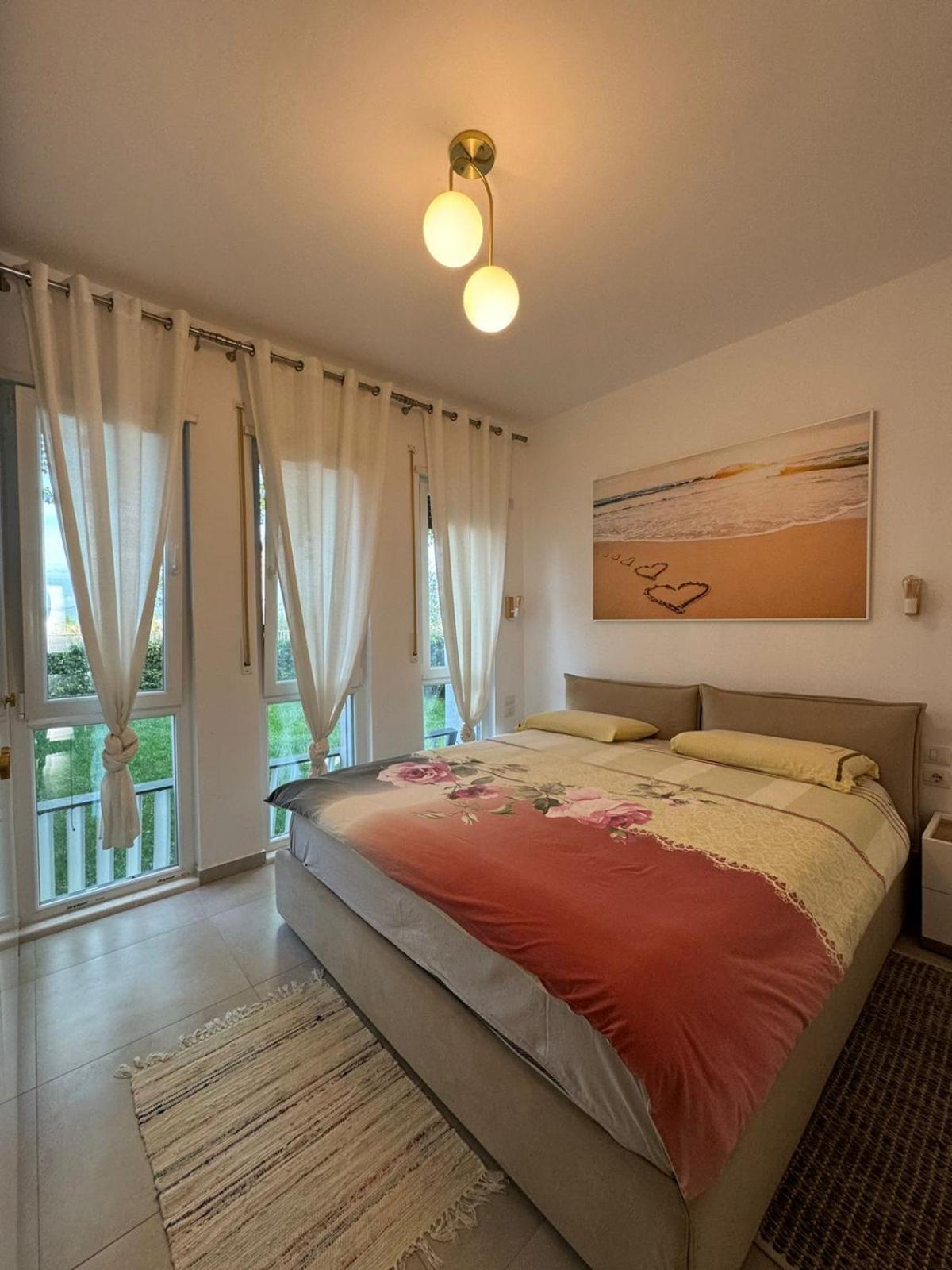 Valamar Residenc , Roan Apartment, Gjiri I Lalzit, Albania Holiday home Durres